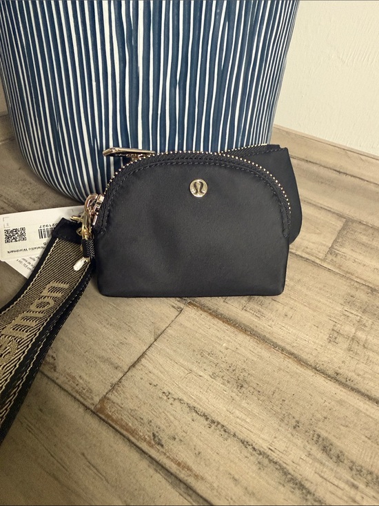 lululemon athletica Handbags - Lululemon Dual Pouch Wristlet *Metallic Wordmark